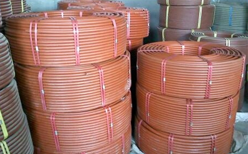 提升工程安全：聚乙烯(RPE)阻燃轮台穿线管在现代建筑中的应用